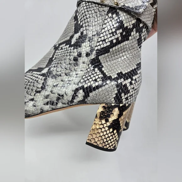 Rochas Python Embossed Boot Size 40 - Picture 5 of 12